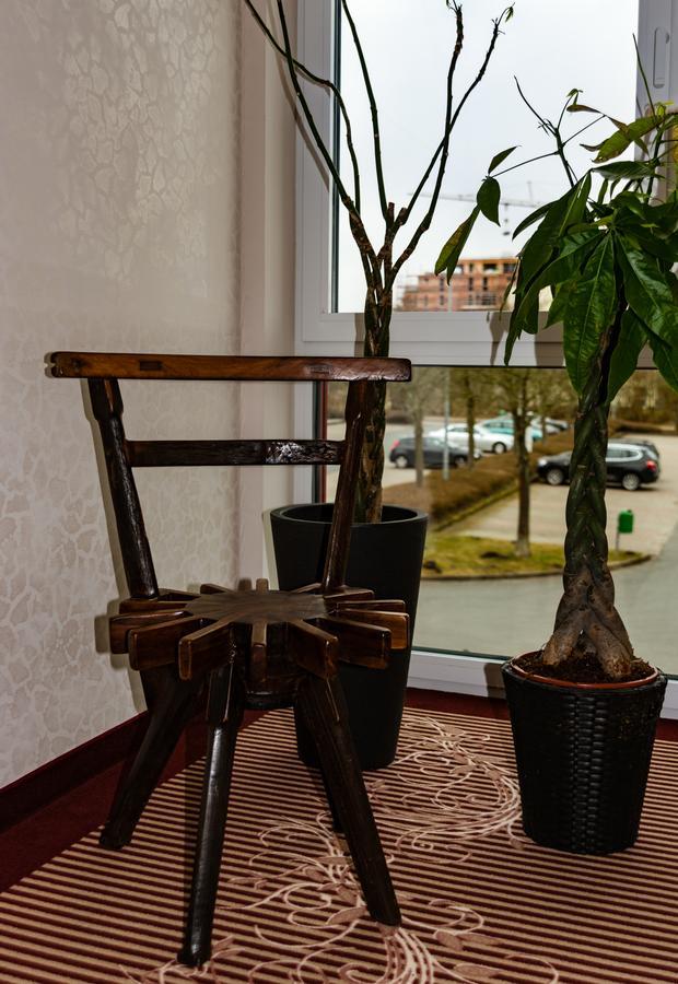 Hotel Neptun Шилиг Екстериор снимка